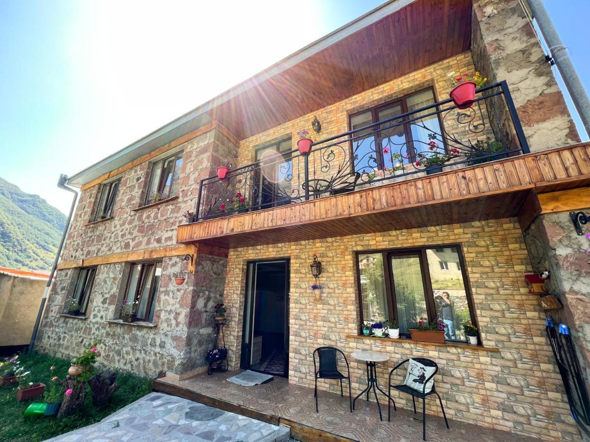 Ia'S Guest House 卡兹贝吉 外观 照片
